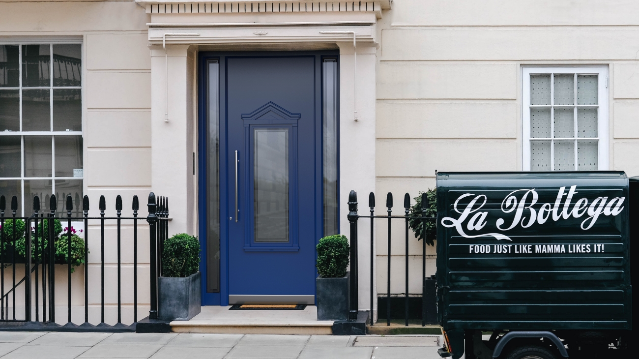 Blue door in Georgian style